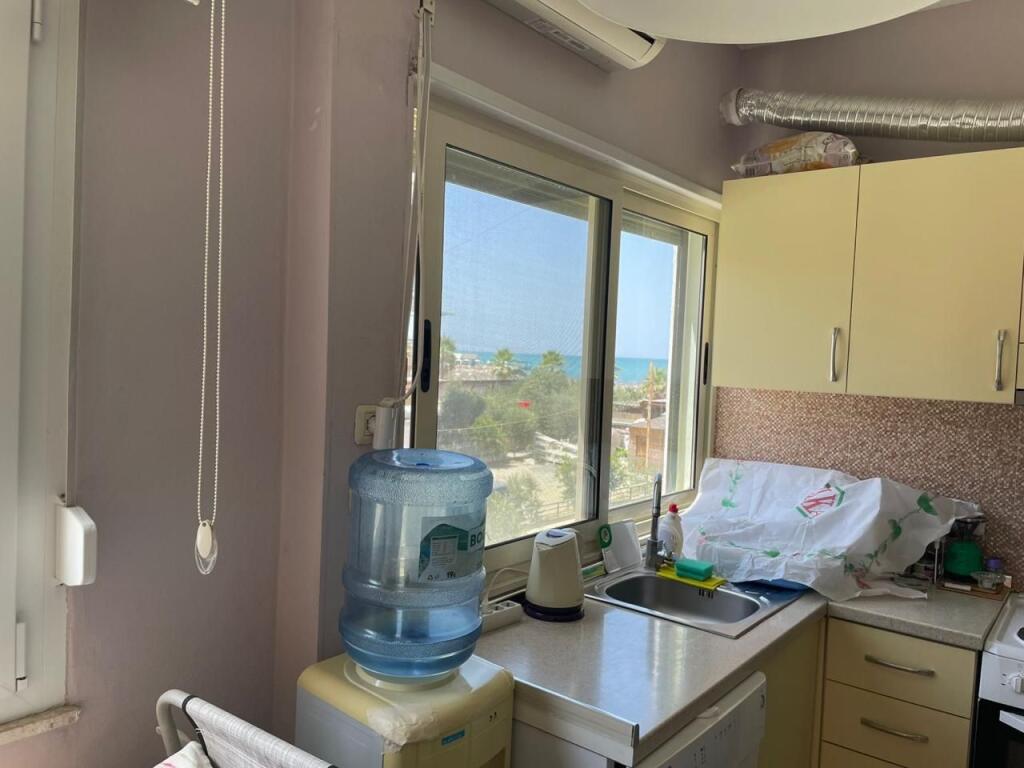 FOR SALE APARTMENT 1+1 + GARAGE, QERRET BEACH