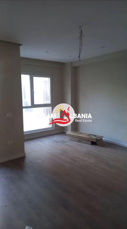 Locale ufficio in affitto presso il Complesso Aura in via Dritan Hoxha, Tirana ID (42611395)