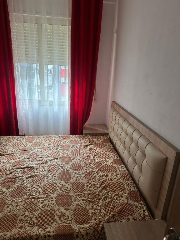 Apartament me qera 1+1 📍Misto Mame (kompleksi Golden Park)