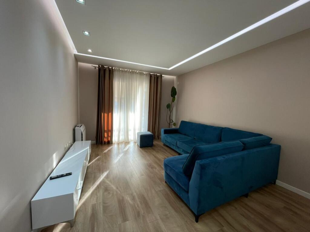 Appartamento 2+1 in affitto a Kika 2 a Komuna e Parisit.