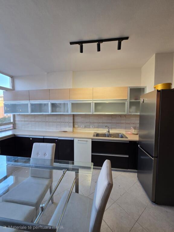 🏡 Jepet me qira Apartament 2+1+2, Rruga e Kosovareve