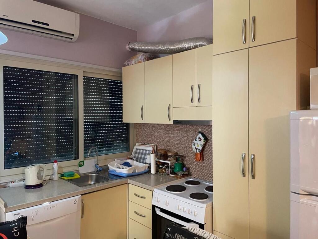 FOR SALE APARTMENT 1+1 + GARAGE, QERRET BEACH