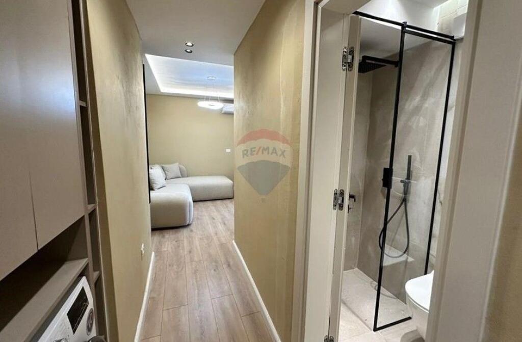 Appartamento 1+1 In Vendita Via Muhamet Gjollesha, 21 Dhjetori, Tirana!! ID: 530471006-268