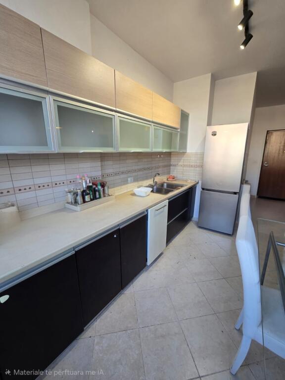 🏡 Jepet me qira Apartament 2+1+2, Rruga e Kosovareve
