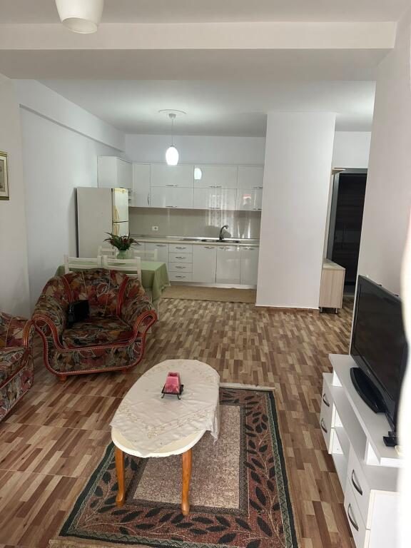 Apartament me qera 1+1 📍Misto Mame (kompleksi Golden Park)