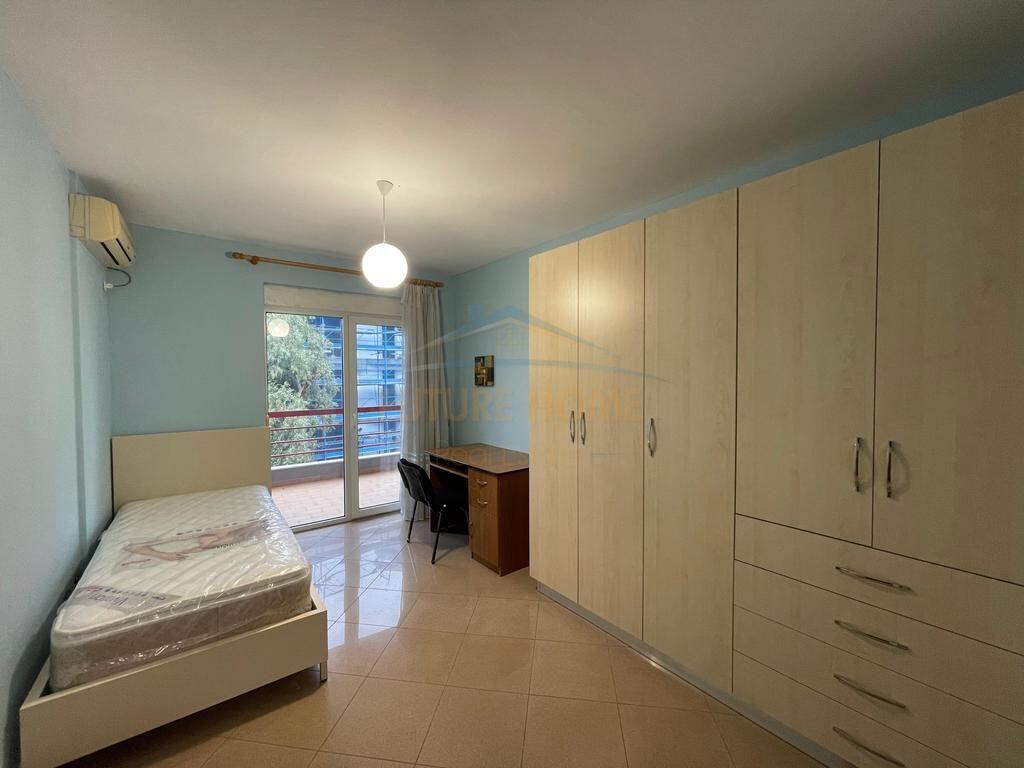 Qera, Apartament 2+1+2+Post parkimi, Liqeni i Thatë, Tiranë.