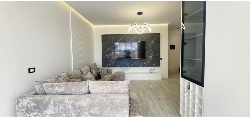 Apartament - Për Qira - Kompleksi Delijorgji, Rruga e Kavajës, Tiranë