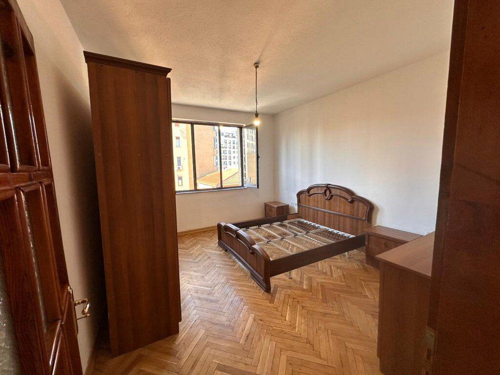 LOCALE PER UFFICI IN AFFITTO IN VIA BARRICATE! 650 € /Mese Superficie Totale 91m2