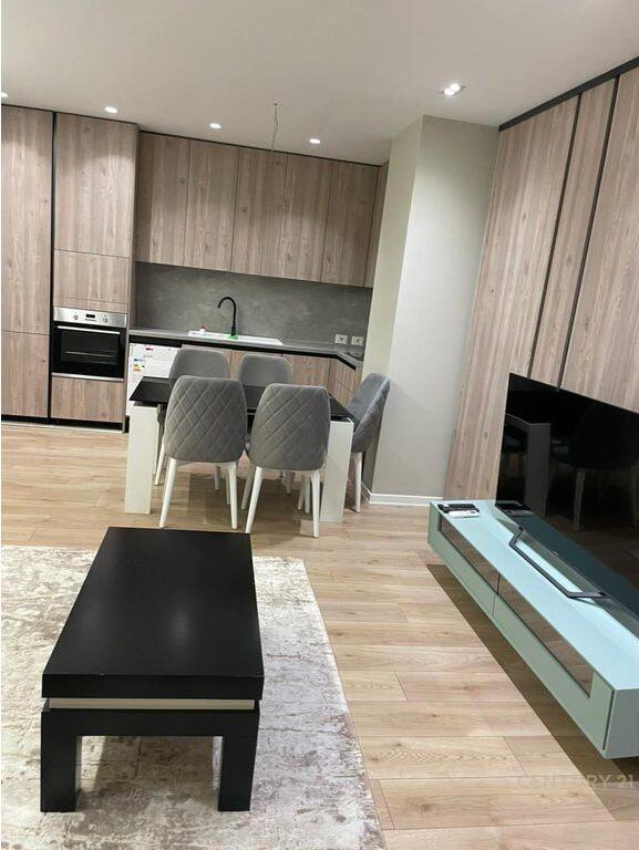 Apartament Modern 1+1 me Pamje – Bulevardi i Ri, Zogu i Parë
