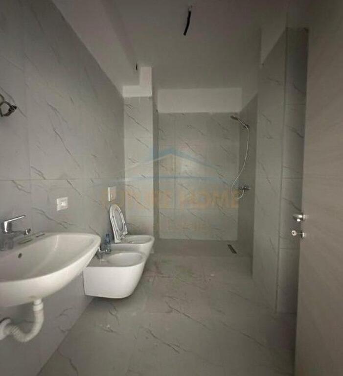 In vendita, Appartamento Monolocale, Myslym Shyri, Tirana.