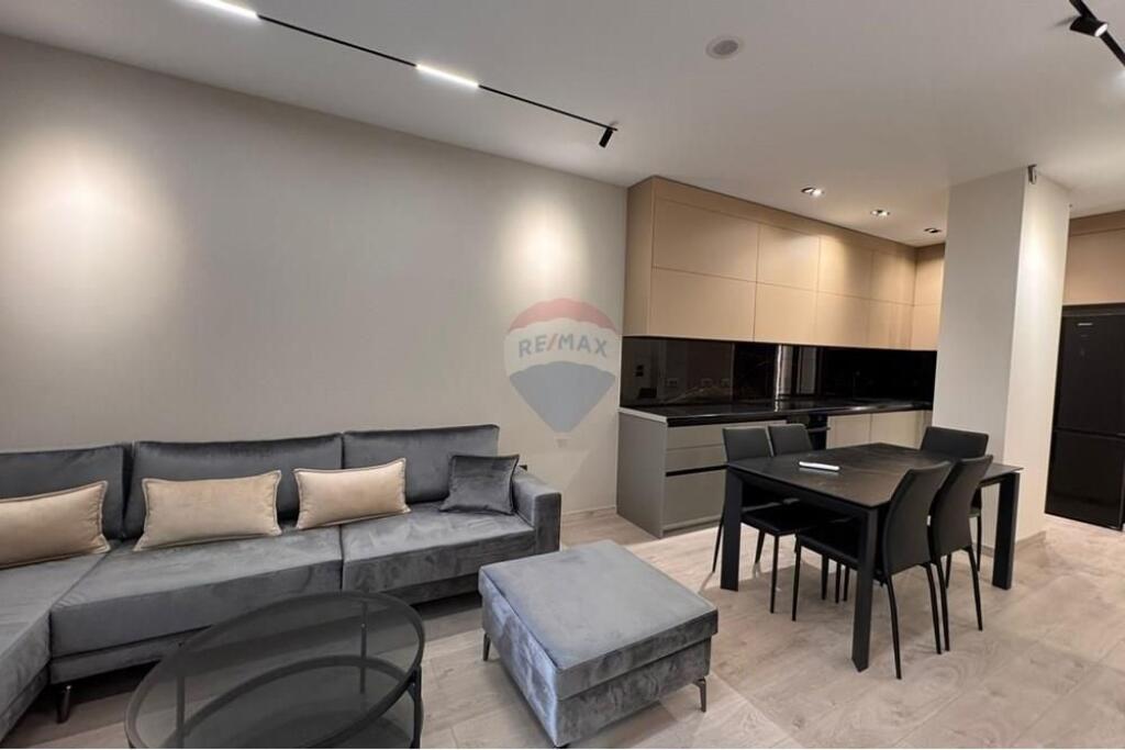 Apartament 2+1 për qira – Ish-Tregu Elektrik