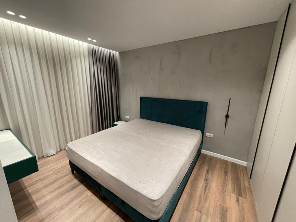 🏡 Affittasi appartamento 2+1  📍 Ex Campo di Aviazione, vicino al parco 💰 Prezzo: 70.000 Lek/mese