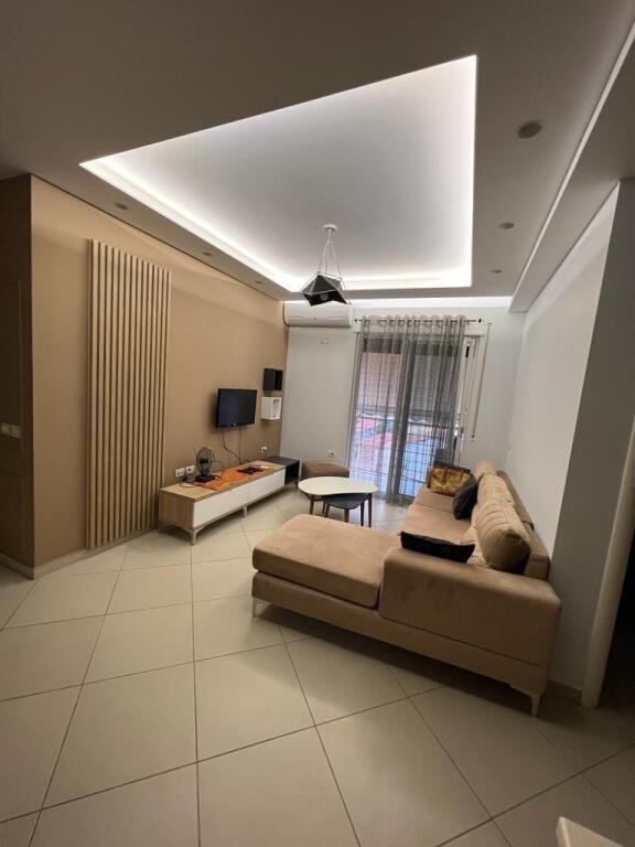 Qsut, 2+1 apartment for rent near the American 600€