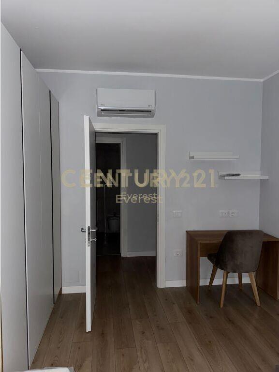 Oasis Residence – Apartament 2+1 me Post Parkimi për Qira