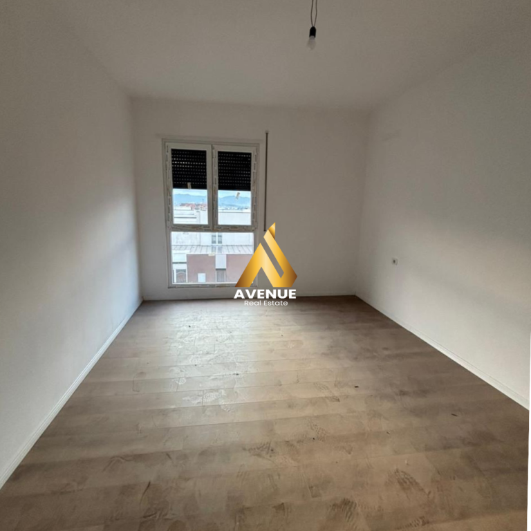 SHITET APARTAMENT 2+1 NË RESIDENCËN PRIAM RRETHI I MOKOS  KAMËZ