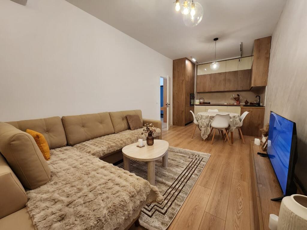 🏢 Appartamento 2+1 in Affitto – Centro, vicino a 15-Katëshi