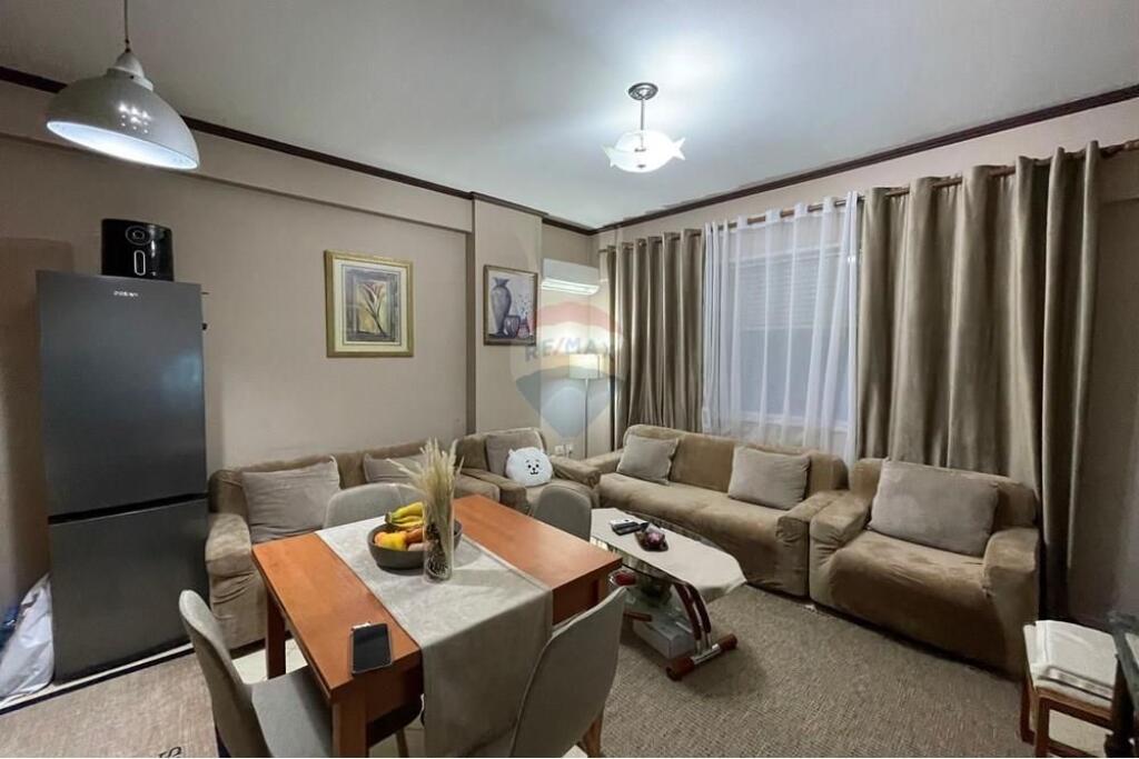 Esclusivo Vendesi Appartamento 2+1+2 Centro Kristal