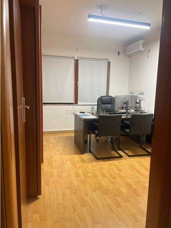 Office space for rent in Bllok
