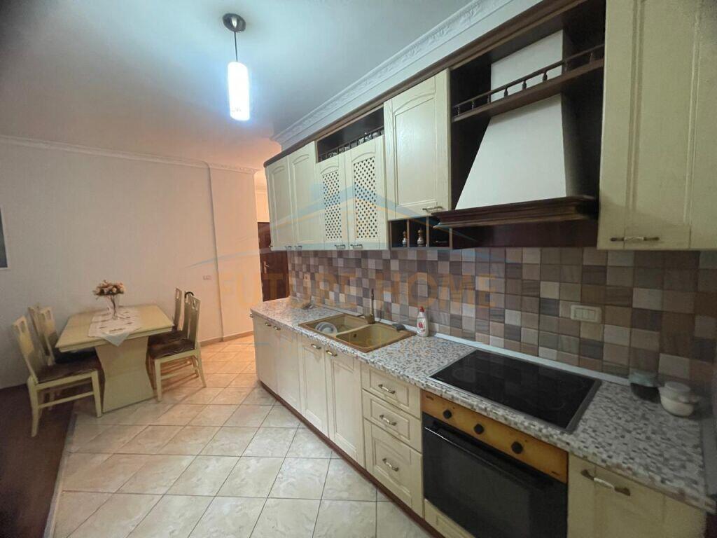 Qera, Apartament 2+1, Yzberisht.