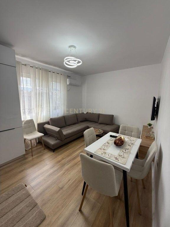 Apartment for rent 1+1 Near Skenderbeu square, Tirana center