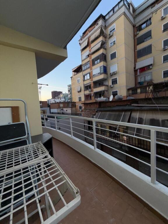 Affittasi appartamento 2+1 – Via Him Kolli