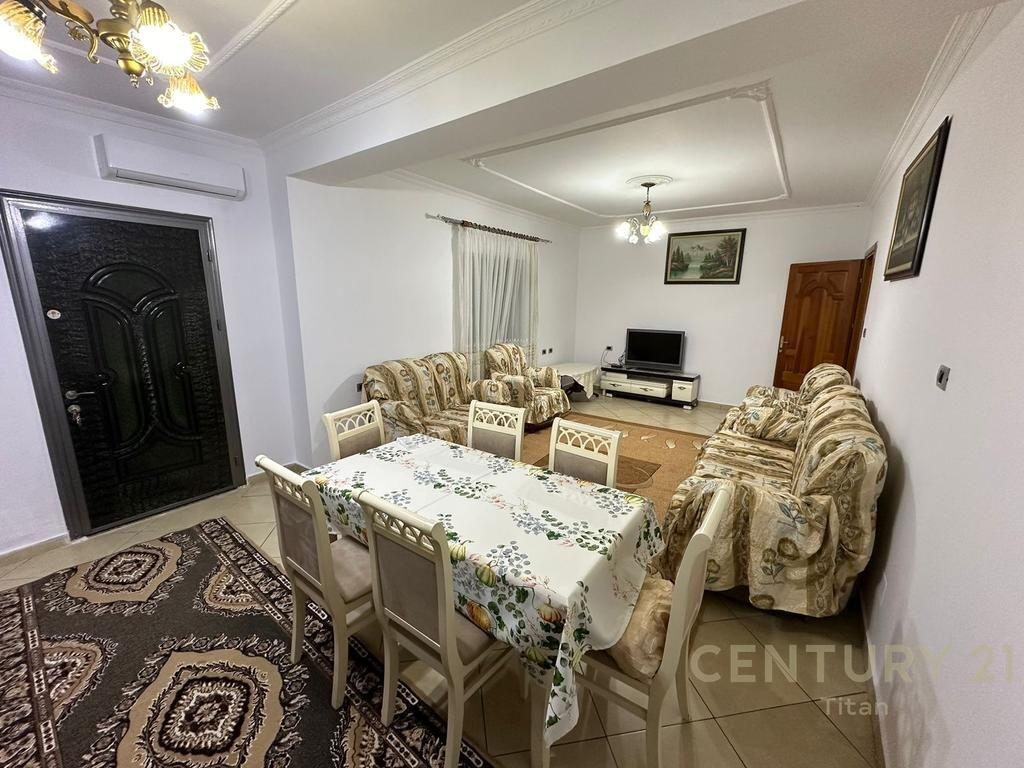 Jepet me Qira Apartament 2+1 tek 5 Maji! 500 € /Muaj Sip. Totale  136m2