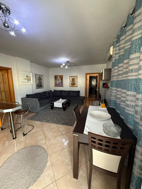 Apartament 2+1 per shitje tek Irfan Tomini!
