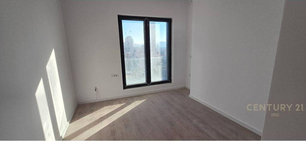 APARTMENT FOR OFFICE 2+1+2 ON BARRIKADAVE STREET! 1,300 € /Month Total Area 107m2