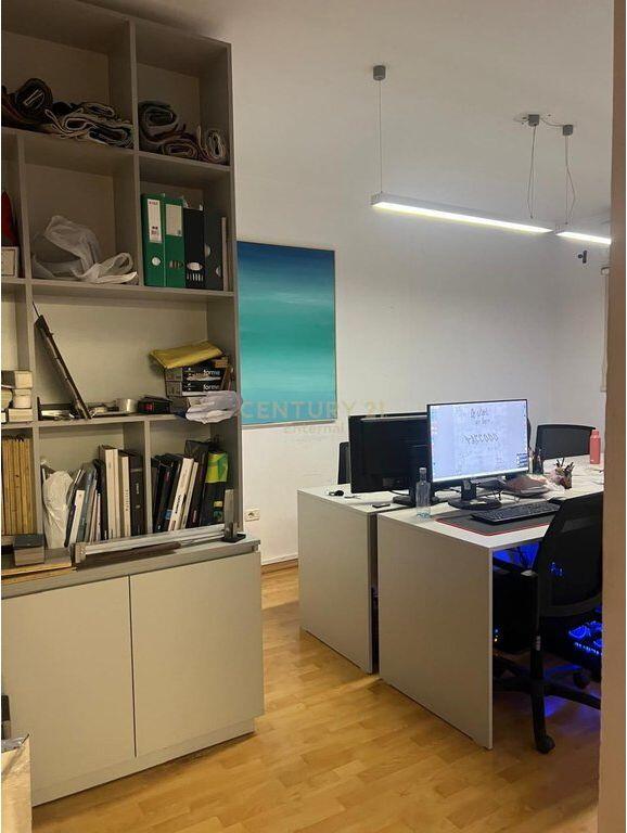 Office space for rent in Bllok