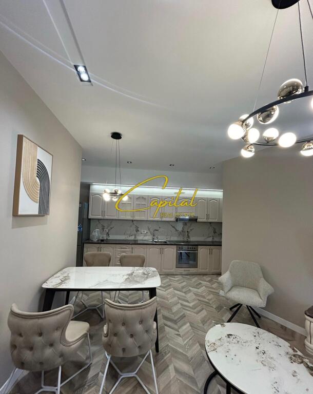 VENDESI APPARTAMENTO 2+1+2 CENTRO 360.000 EURO