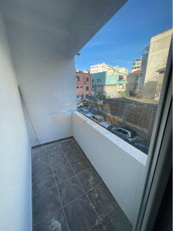 Affitto, Appartamento 1+1, Myslym Shyr