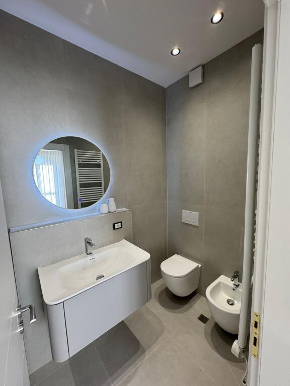 Rent Apartment 2+1+2 / + Parking Spot, Commune of Paris