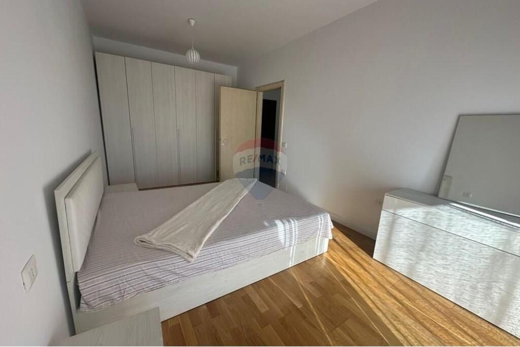 Appartamento moderno 2+1+2 con parcheggio e 2 balconi