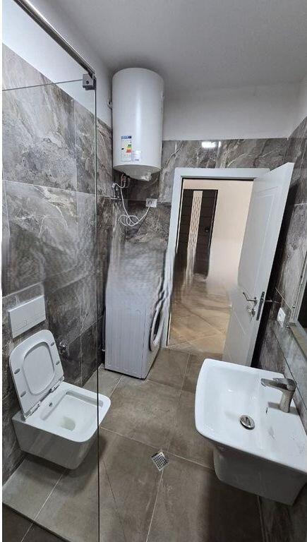 Affitto, Appartamento 1+1, Via 5 Maji 450 € /Mese