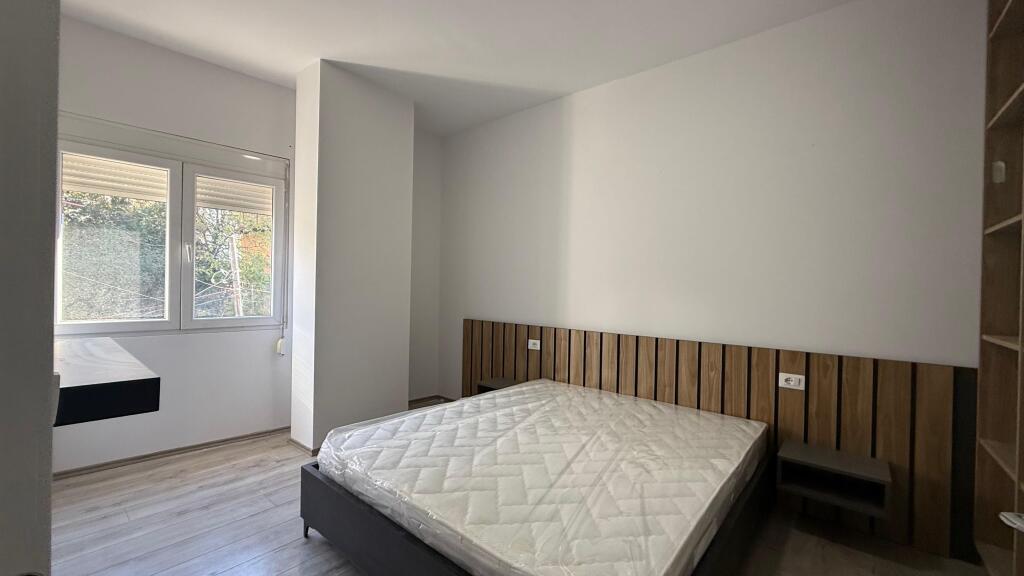 📍 Myslym Shyri, vicino a Kastrati 🏢 Appartamento 1+1 in affitto