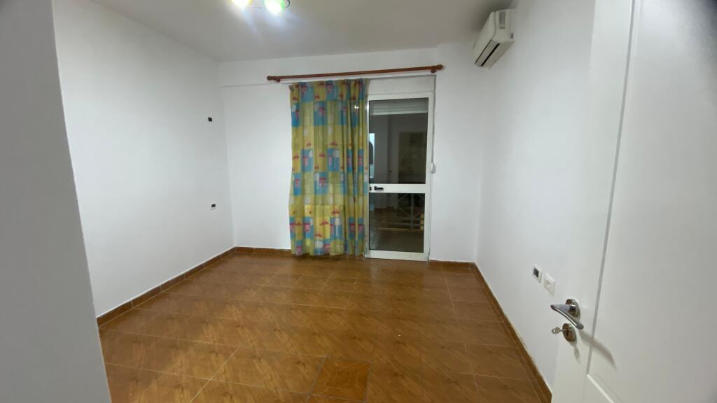 Apartments 2+1+2 for office or residential Garda