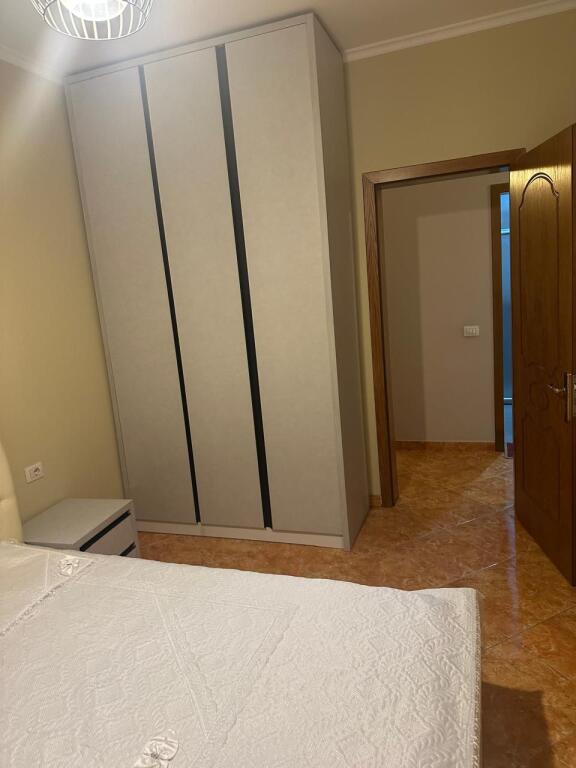 🏡 Apartament 2+1 për Qira – Tek Hipoteka (Jordan Misja)​