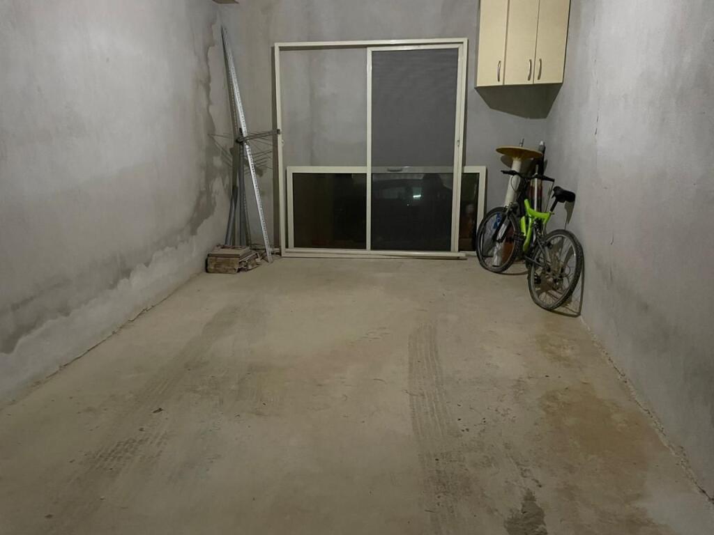 FOR SALE APARTMENT 1+1 + GARAGE, QERRET BEACH