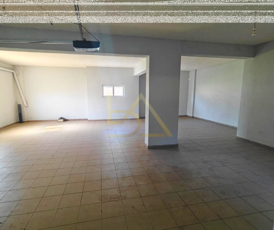 Shitet Vila– Akovitika, Kalamata, Greqi