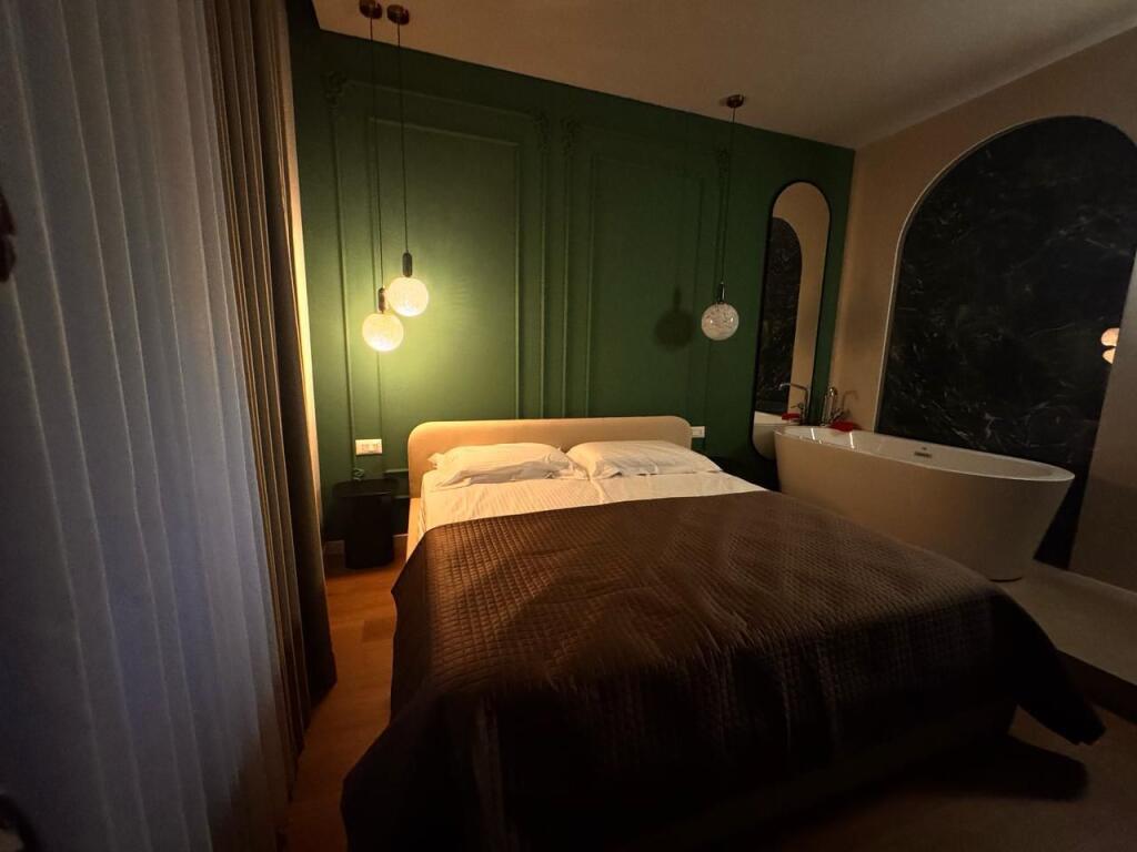 STUDIO PER SHITJE TE KOMPLEKSI MANGALEM, ALI DEM  