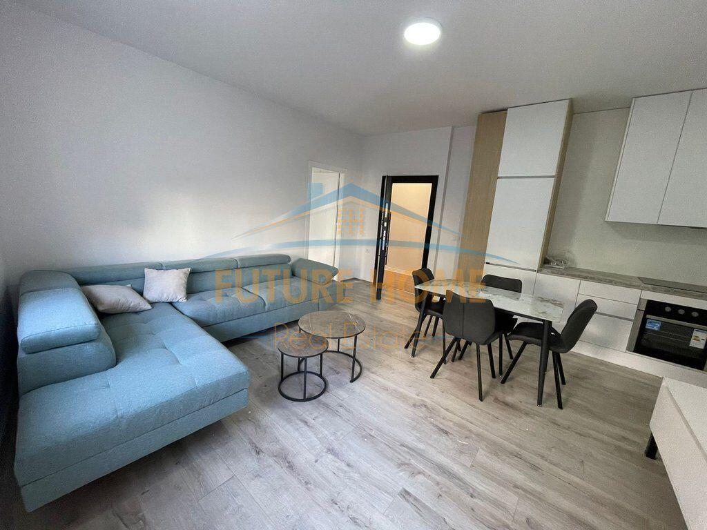 Qira, Apartament 1+1, Myslym Shyr