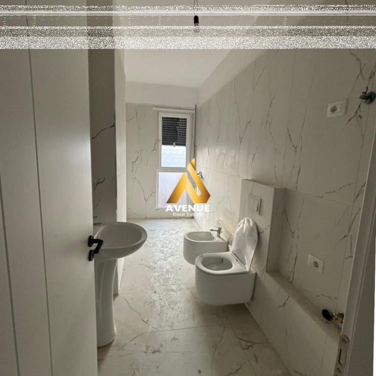 SHITET APARTAMENT 2+1 NË RESIDENCËN PRIAM RRETHI I MOKOS  KAMËZ
