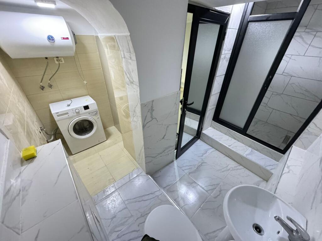 Apartament me qera 1+1 Xhamllik
