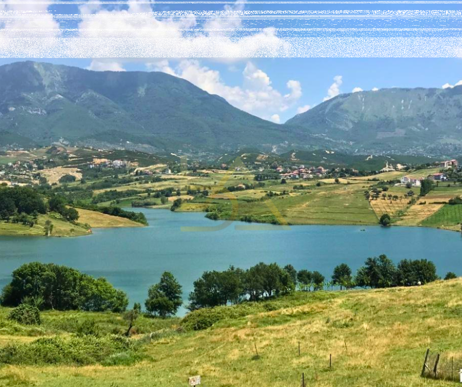 Villas for sale – Farka Lake, Tirana