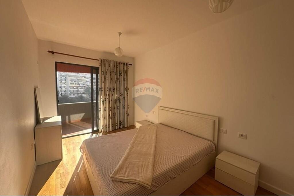 Apartament modern 2+1+2 me parkim dhe 2 ballkone