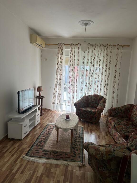 Apartament me qera 1+1 📍Misto Mame (kompleksi Golden Park)