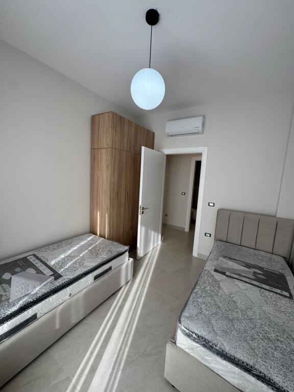 Rent Apartment 2+1+2 / + Parking Spot, Commune of Paris