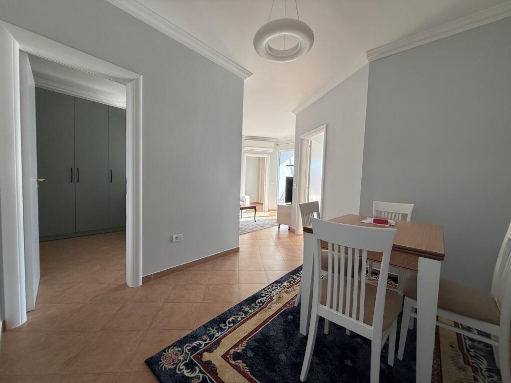 Apartament 1+1 tek  Rruga e Kavajës