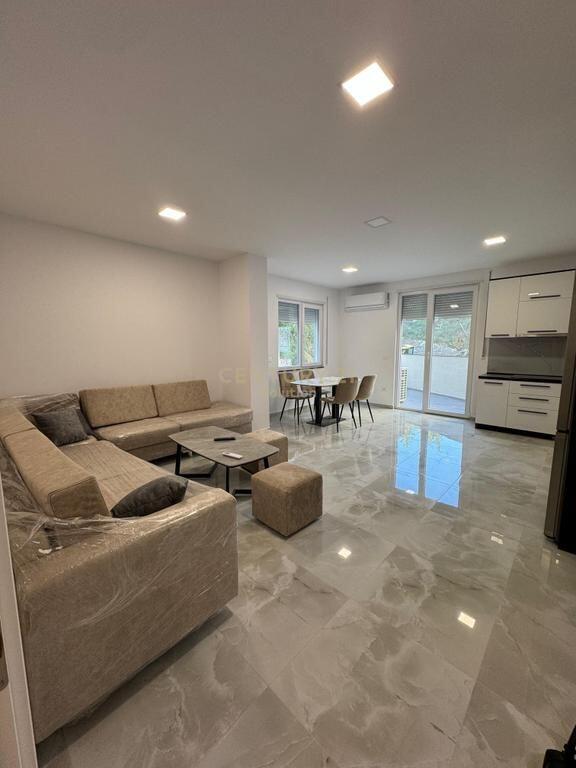 APARTAMENT 2+1 PER QIRA PRANE KOMLEKSIT MATEO! 800 € /Muaj Sip. Totale  113m2
