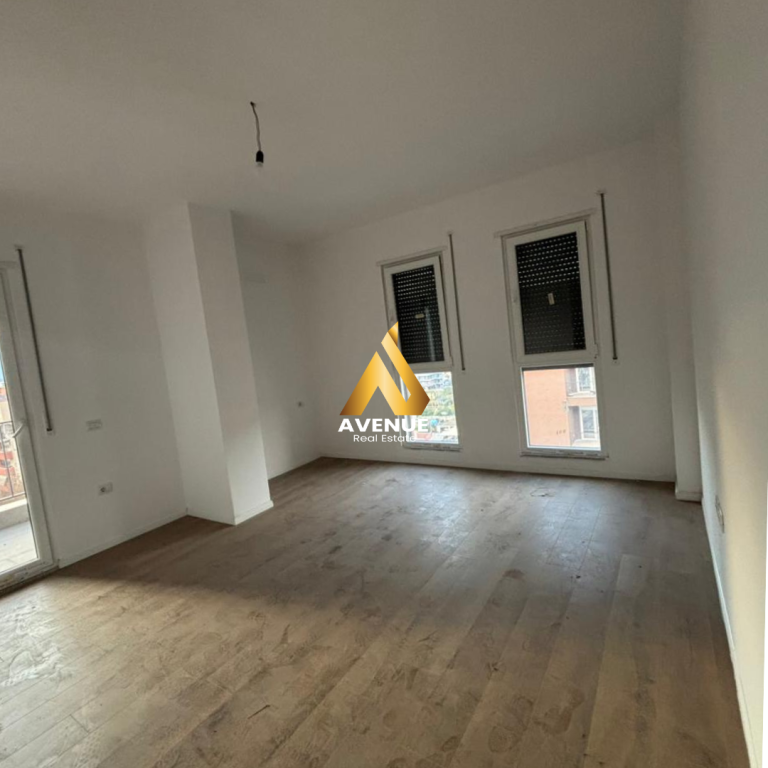 SHITET APARTAMENT 2+1 NË RESIDENCËN PRIAM RRETHI I MOKOS  KAMËZ